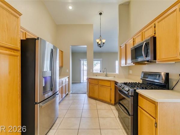 1980 Mount Carmel Avenue, Las Vegas, NV 89123