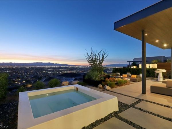 375 Tranquil Peak Court, Henderson, NV 89012