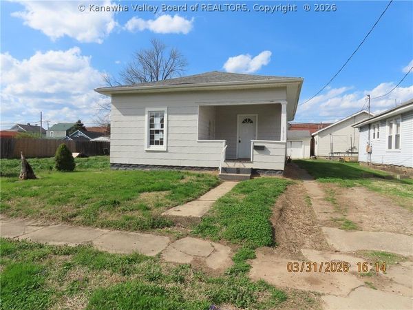 1012 West Virgina Avenue, Dunbar, WV 25064