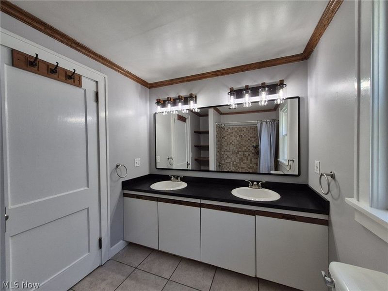 24 Mulwal Drive, Painesville, OH 44077 Photo 9