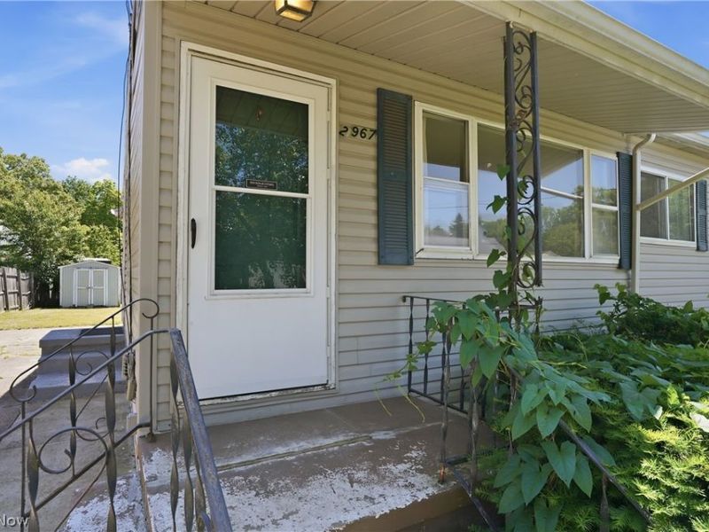 2967 Stockton Avenue, Akron, OH 44314 Photo 3