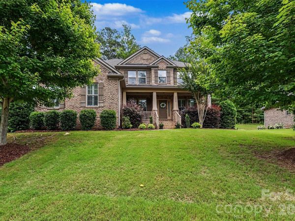 16524 Crosshaven Drive, Charlotte, NC 28278