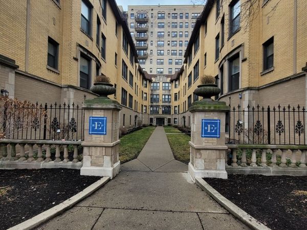 5513 S EVERETT Avenue , Unit 2W, Chicago, IL 60637