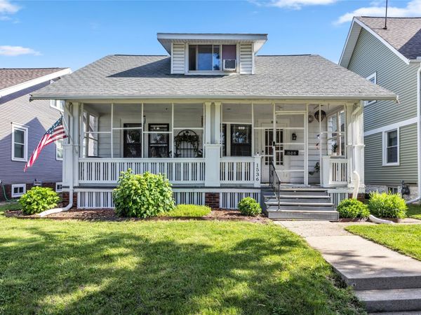 1536 7th Avenue SE, Cedar Rapids, IA 52403