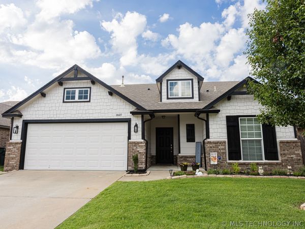 14605 E 111th Court North , Owasso, OK 74055