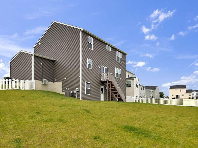 409 Cottontail Court, Johnstown, OH 43031 Photo 2