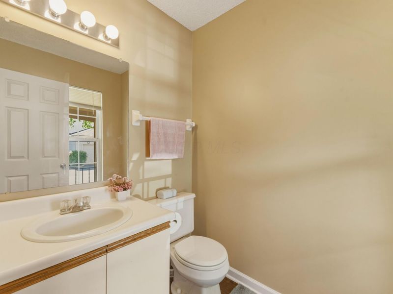 5348 Firebush Lane , Unit 98B, Columbus, OH 43235 Photo 24