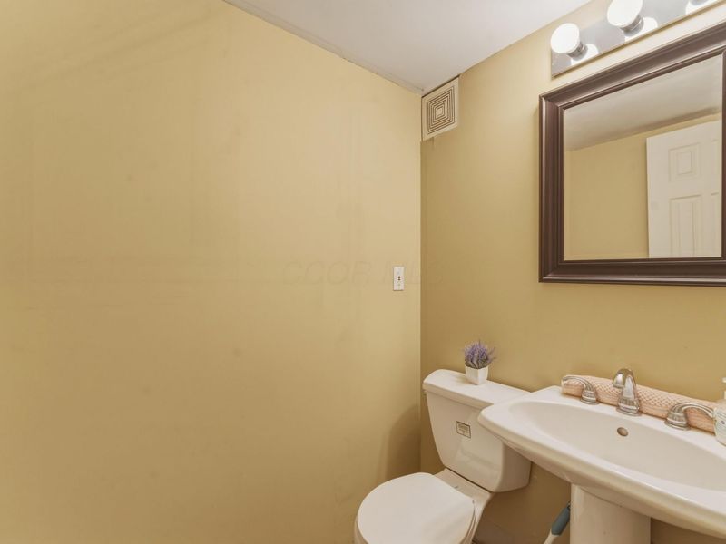 5348 Firebush Lane , Unit 98B, Columbus, OH 43235 Photo 25