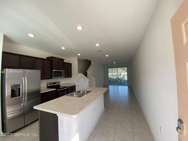 8319 ZENITH Circle, Jacksonville, FL 32256