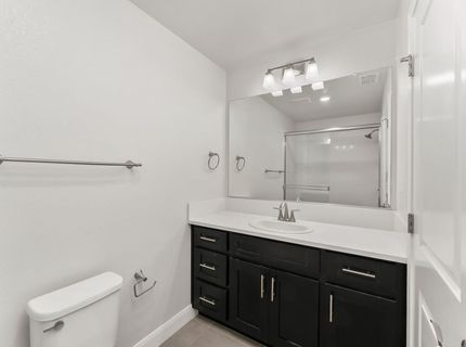 8032 Challis Cir, Roseville, CA 95747 Photo