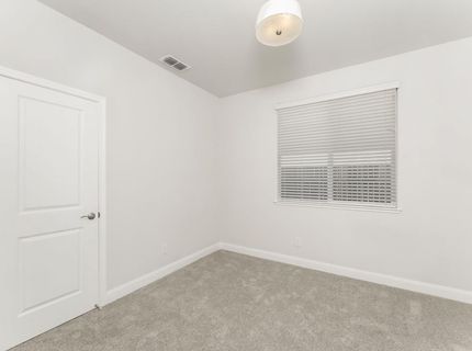 8032 Challis Cir, Roseville, CA 95747 Photo