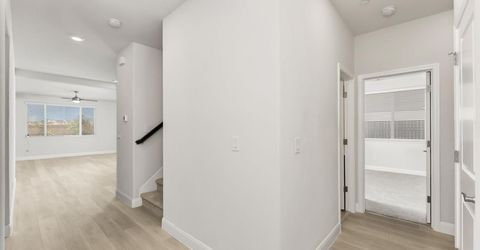 8032 Challis Cir, Roseville, CA 95747 Photo