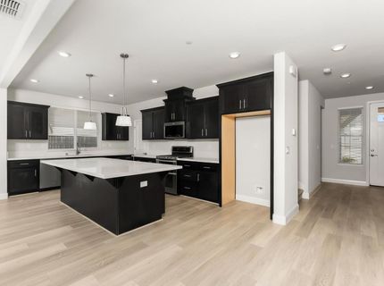 8032 Challis Cir, Roseville, CA 95747 Photo