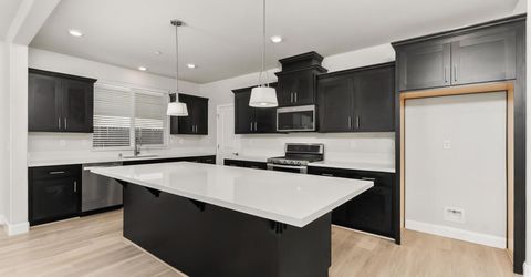 8032 Challis Cir, Roseville, CA 95747 Photo
