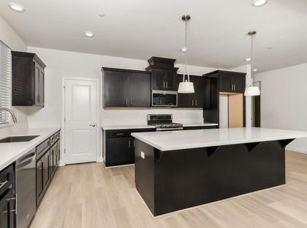 8032 Challis Cir, Roseville, CA 95747 Photo