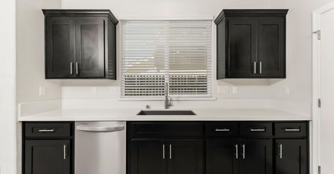 8032 Challis Cir, Roseville, CA 95747 Photo