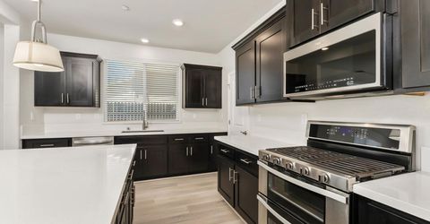 8032 Challis Cir, Roseville, CA 95747 Photo