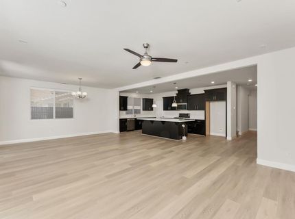 8032 Challis Cir, Roseville, CA 95747 Photo