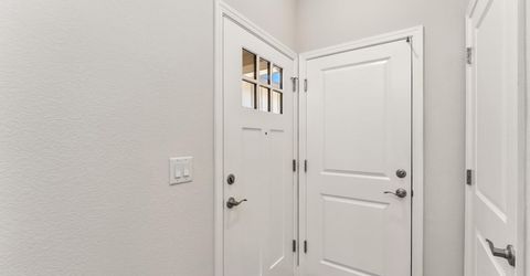 8032 Challis Cir, Roseville, CA 95747 Photo