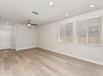 8032 Challis Cir, Roseville, CA 95747 Photo