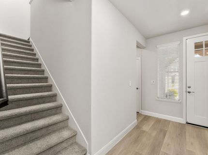 8032 Challis Cir, Roseville, CA 95747 Photo