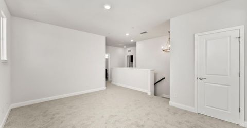 8032 Challis Cir, Roseville, CA 95747 Photo