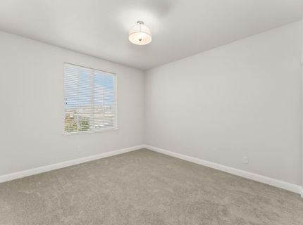 8032 Challis Cir, Roseville, CA 95747 Photo