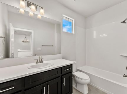 8032 Challis Cir, Roseville, CA 95747 Photo