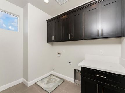 8032 Challis Cir, Roseville, CA 95747 Photo