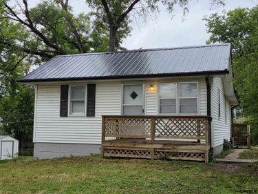 6232 Poppleton Avenue, Omaha, NE 68106