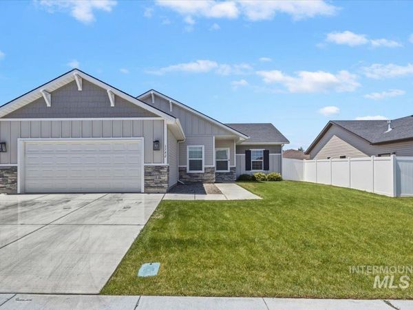 1742 Houston St, Twin Falls, ID 83301