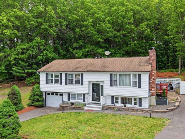 24 Jennifer Drive, Nashua, NH 03062