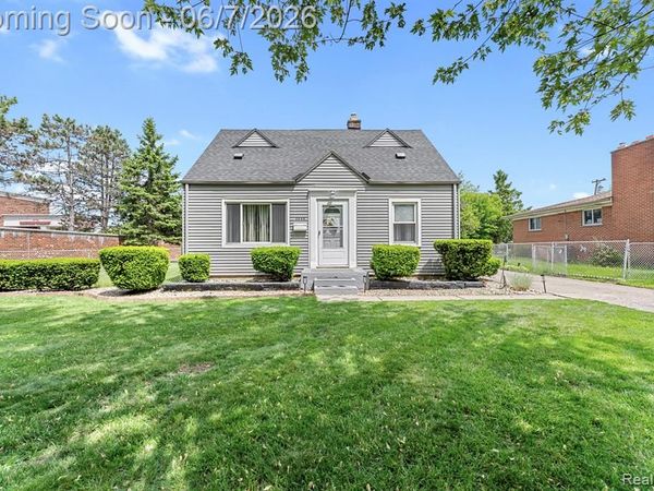 2048 Arcola Street, Garden City, MI 48135