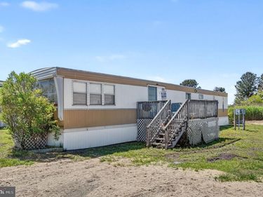 8284 SEA BIRD DRIVE , CHINCOTEAGUE ISLAND, VA 23336