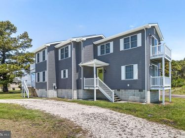 5061 BAY COLONY LANE , CHINCOTEAGUE ISLAND, VA 23336