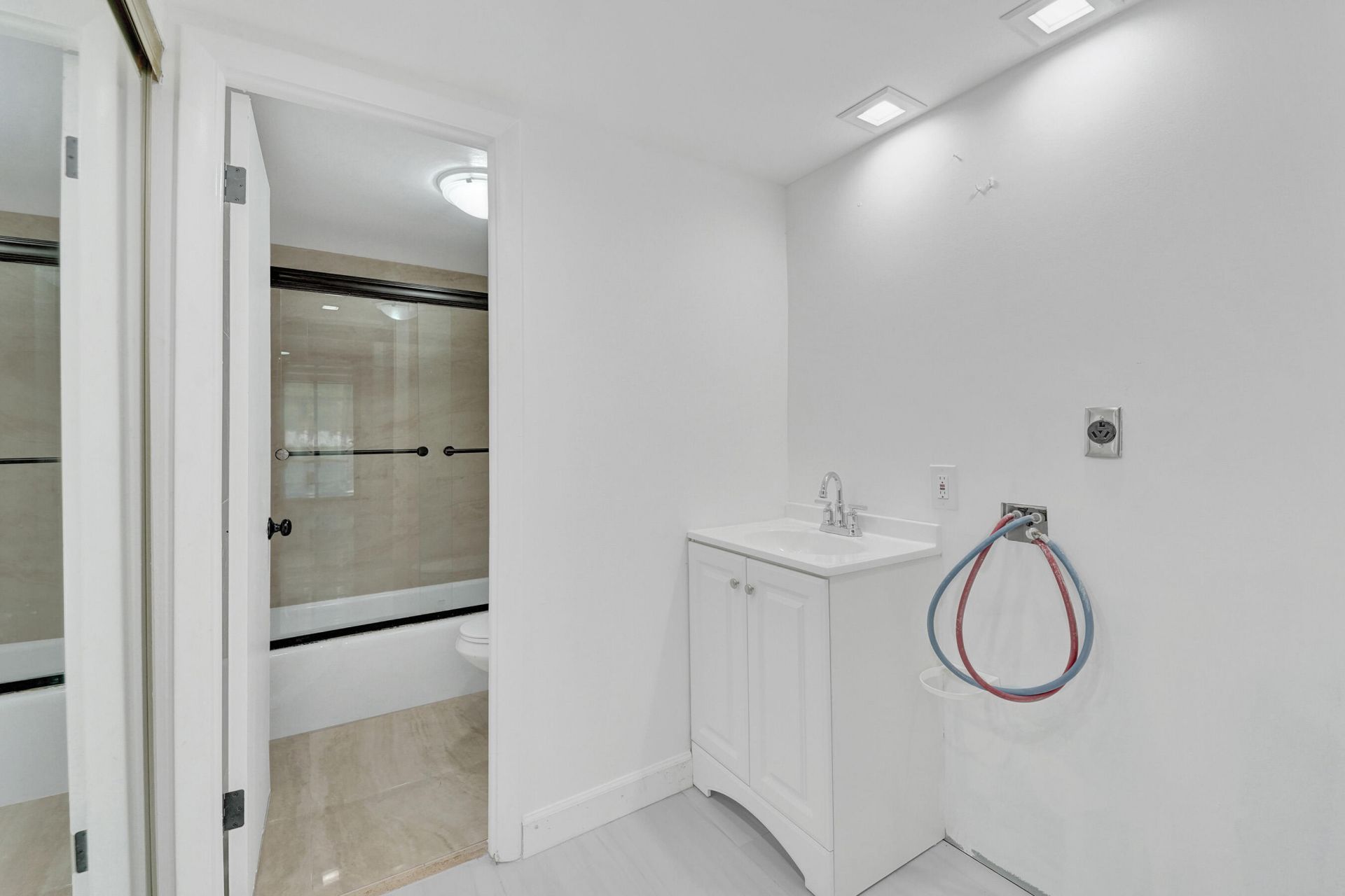 3800 N Hills Drive, Unit 208, Hollywood, FL 33021 Photo