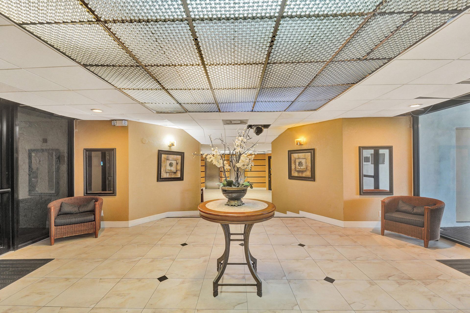 3800 N Hills Drive, Unit 208, Hollywood, FL 33021 Photo