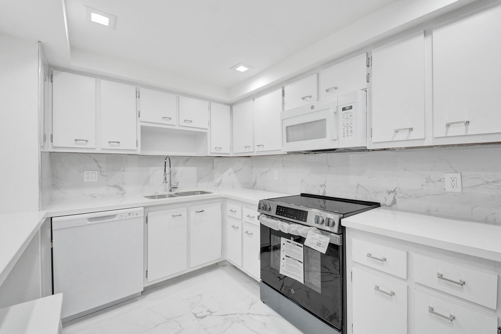 3800 N Hills Drive, Unit 208, Hollywood, FL 33021 Photo