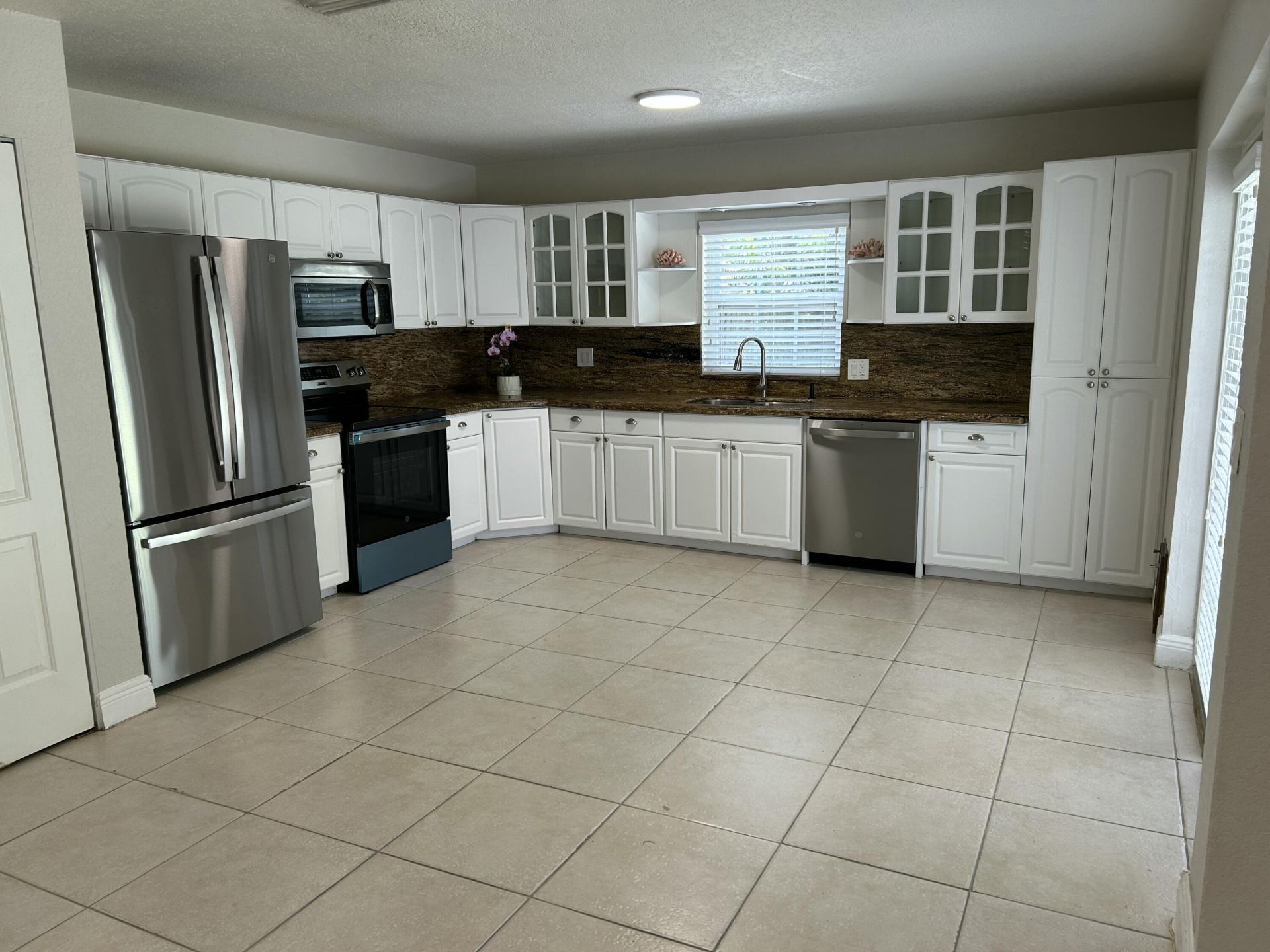 61 NW 47th Street, Oakland Park, FL 33309 Photo