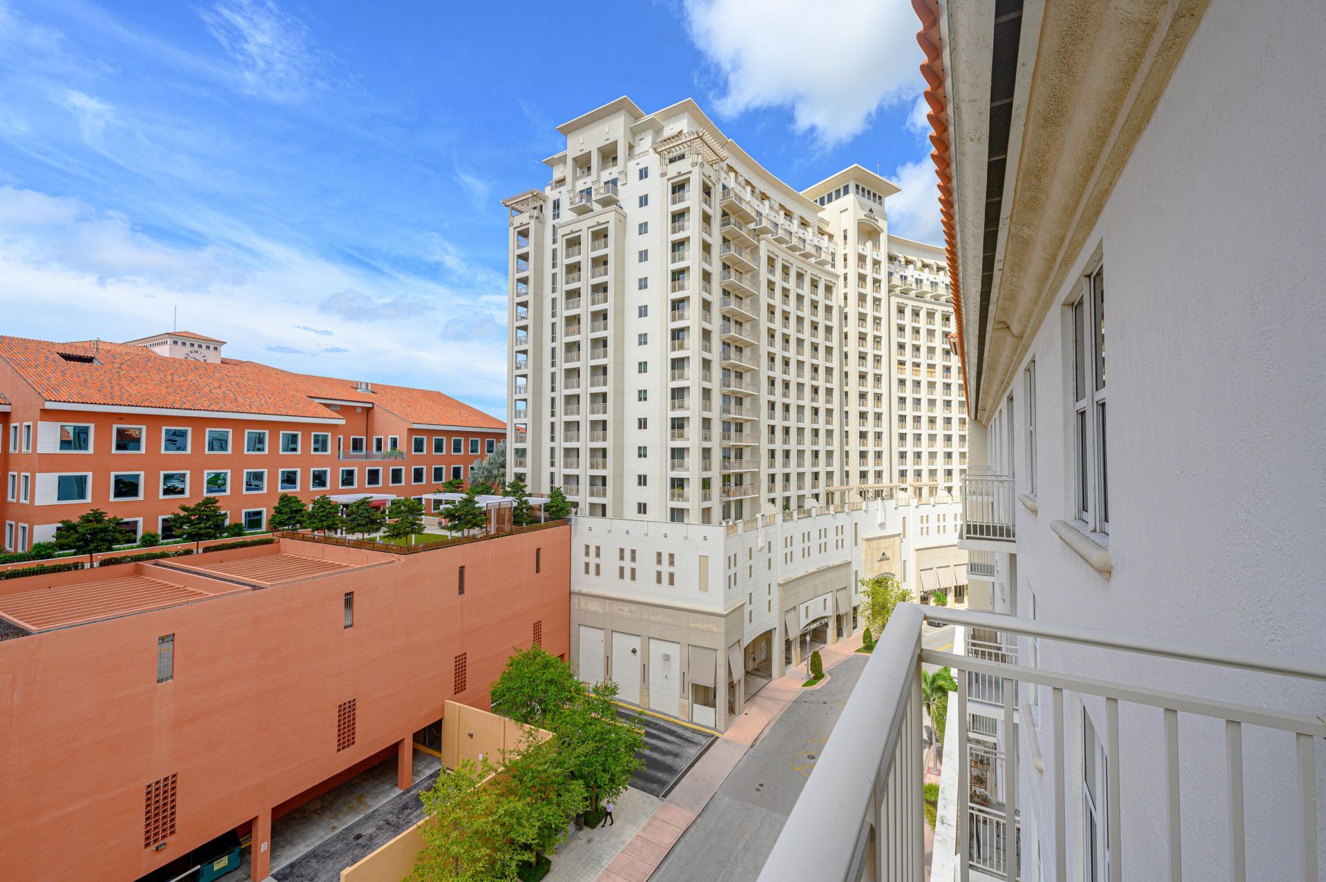 2030 S Douglas Road, Unit 807, Coral Gables, FL 33134 Photo