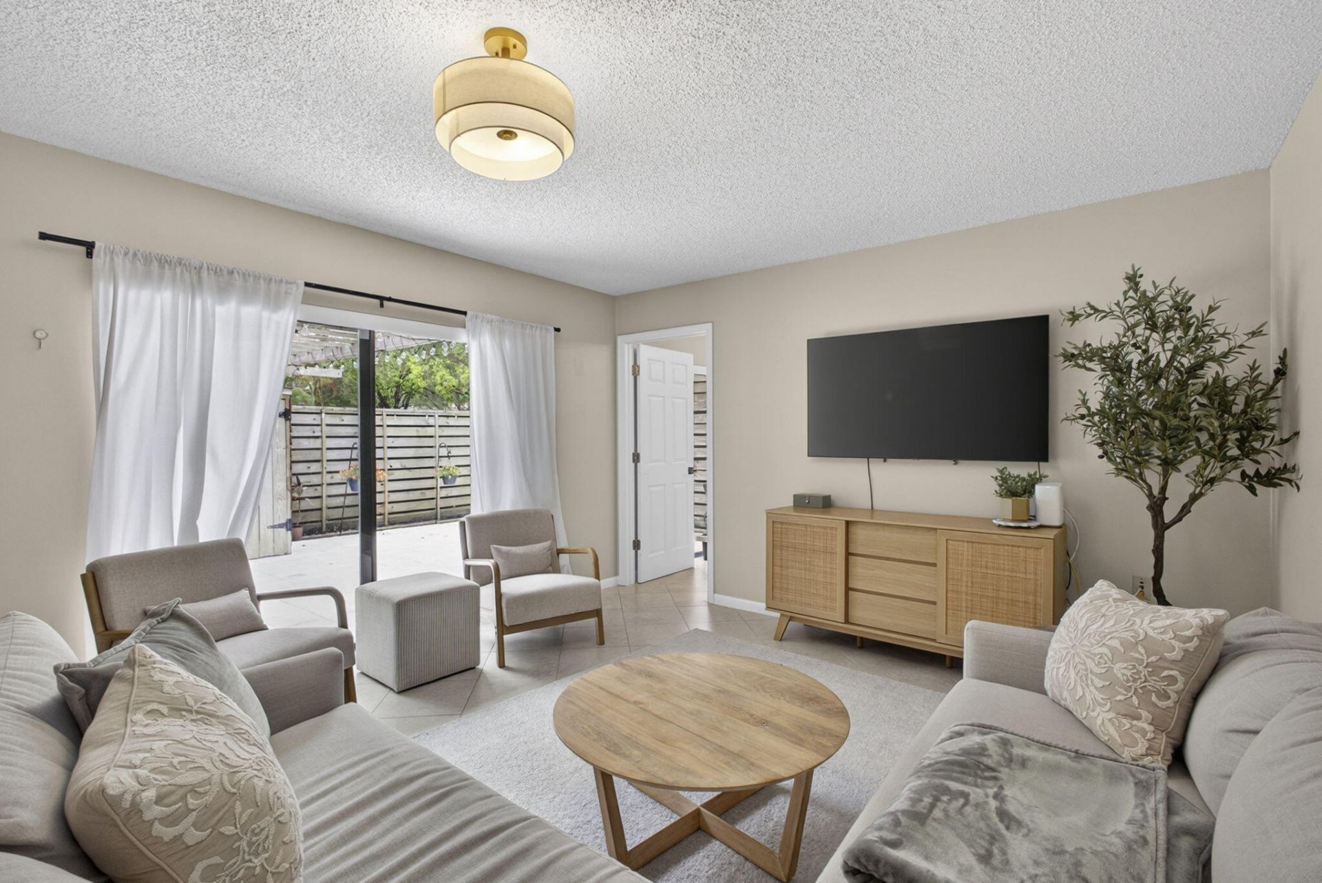 121 1st Terrace, Palm Beach Gardens, FL 33418 Photo