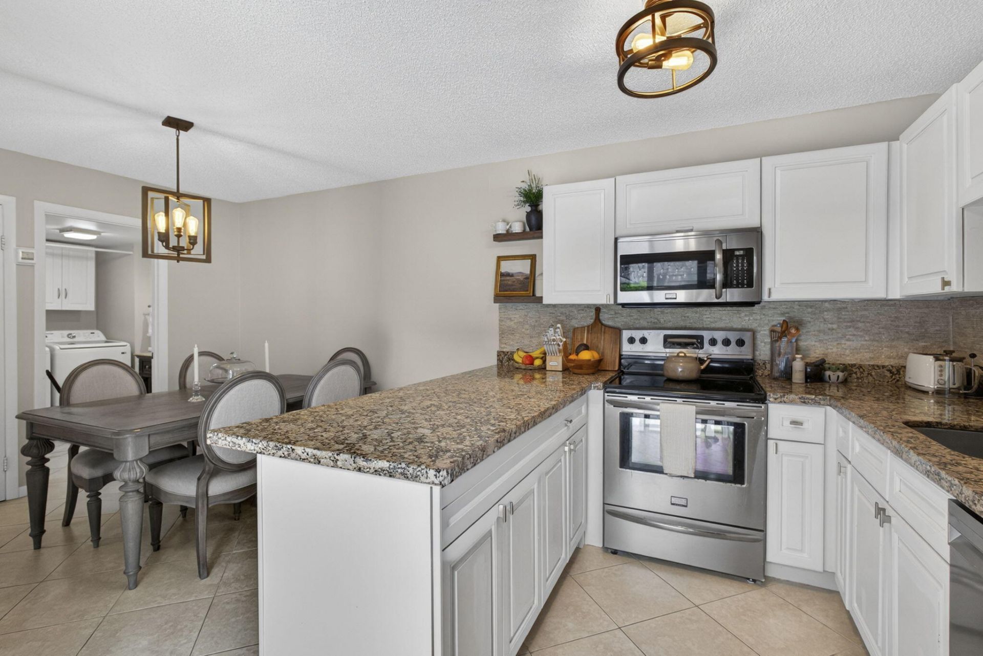 121 1st Terrace, Palm Beach Gardens, FL 33418 Photo