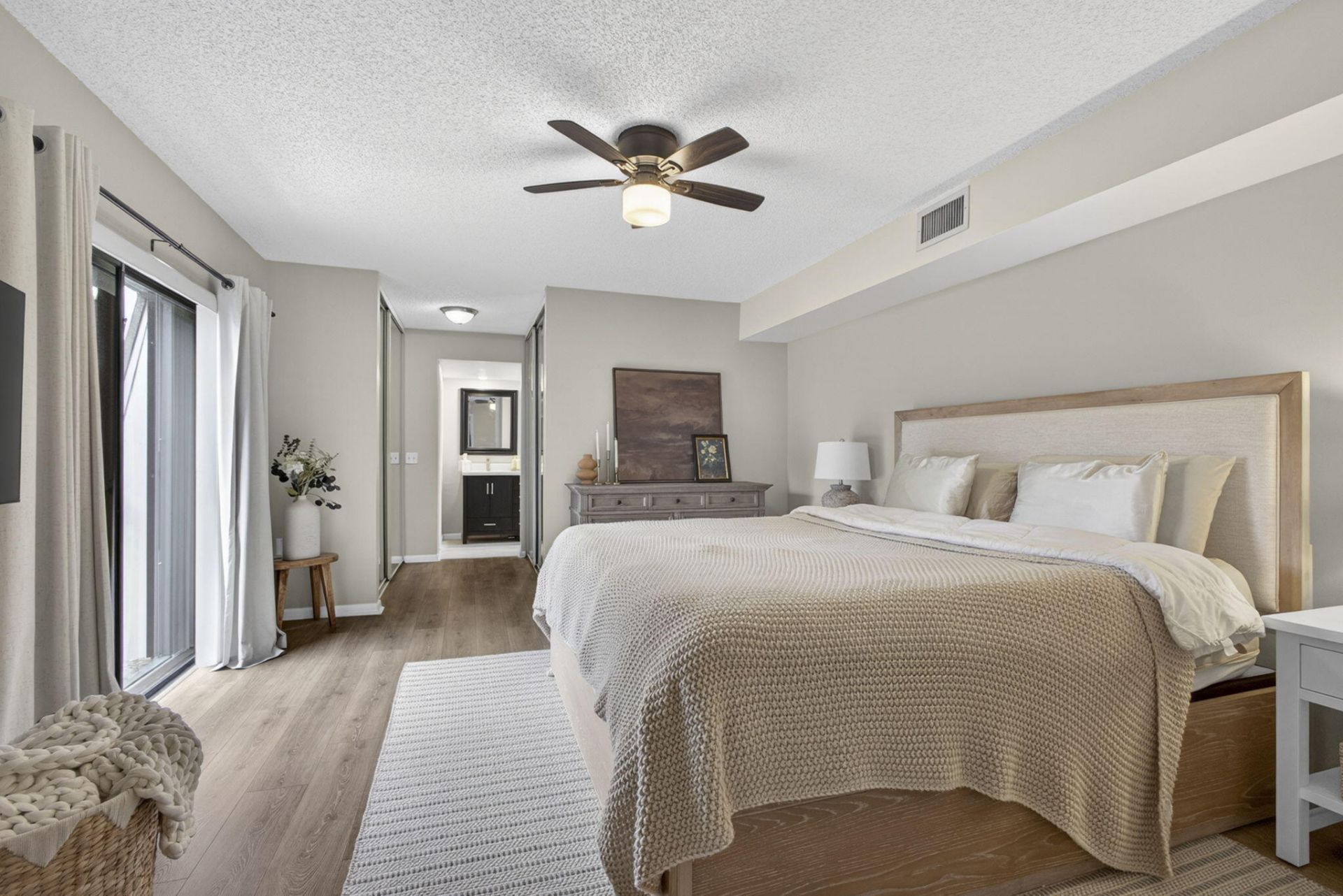 121 1st Terrace, Palm Beach Gardens, FL 33418 Photo