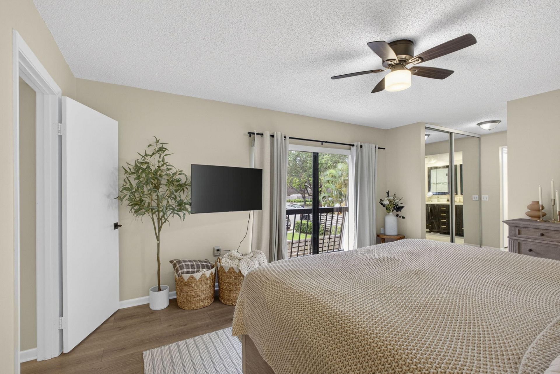 121 1st Terrace, Palm Beach Gardens, FL 33418 Photo