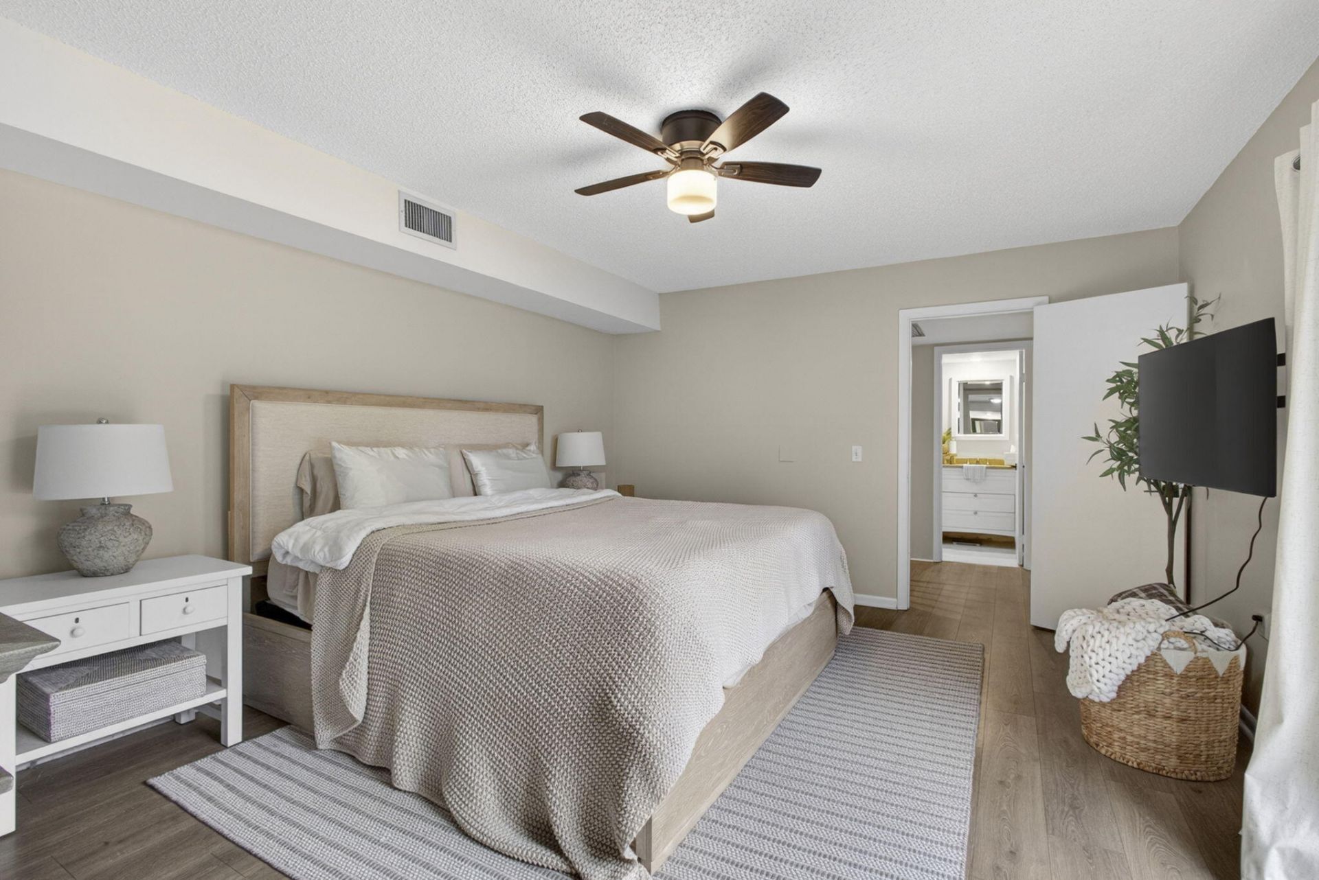 121 1st Terrace, Palm Beach Gardens, FL 33418 Photo