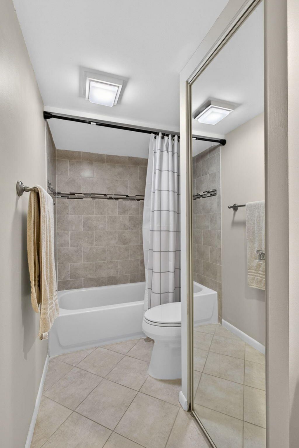 121 1st Terrace, Palm Beach Gardens, FL 33418 Photo