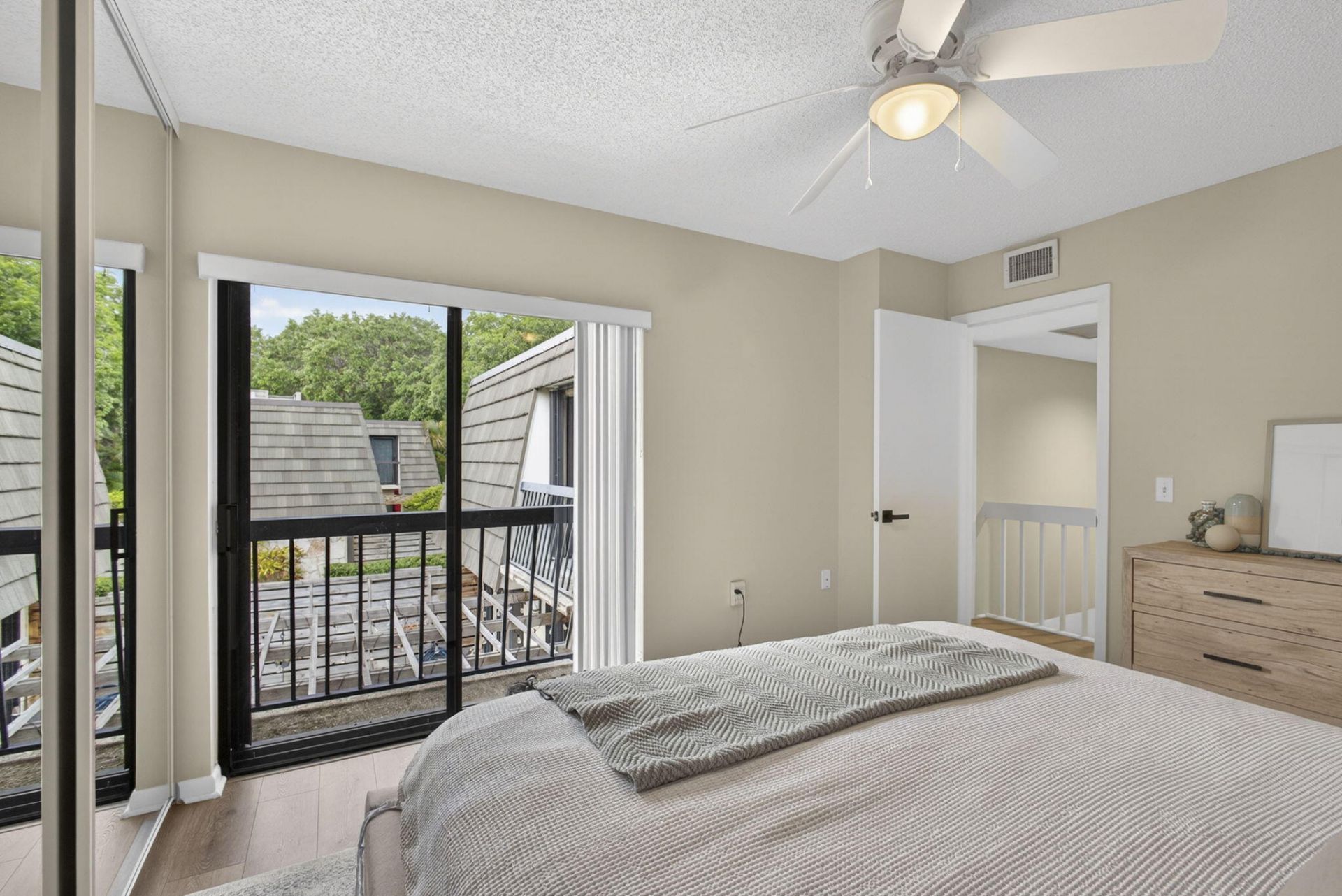 121 1st Terrace, Palm Beach Gardens, FL 33418 Photo