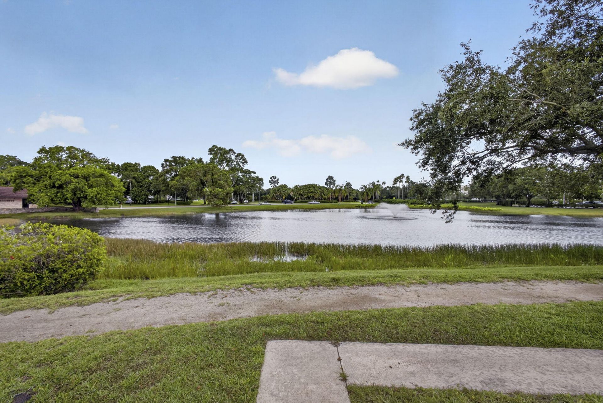 121 1st Terrace, Palm Beach Gardens, FL 33418 Photo