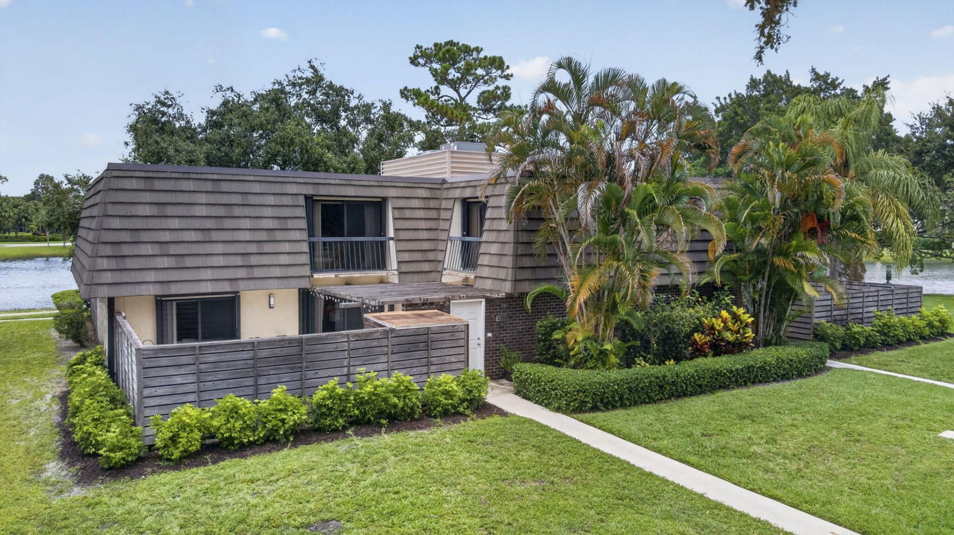 121 1st Terrace, Palm Beach Gardens, FL 33418 Photo