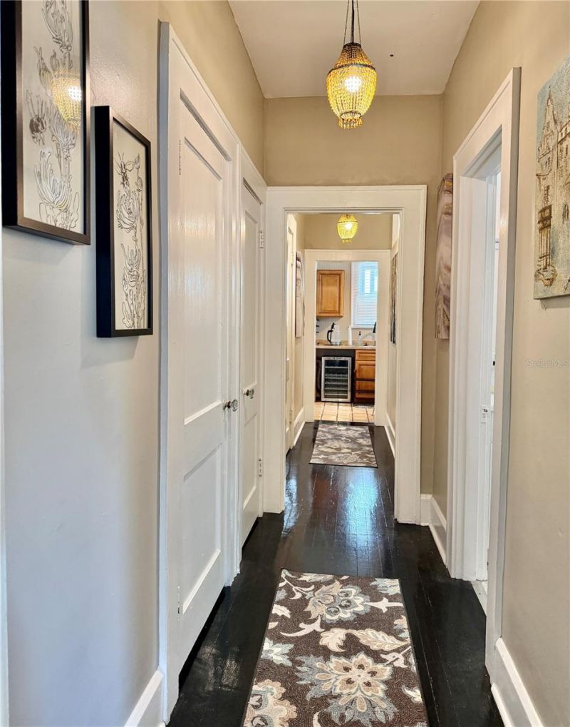 2014 Jackson Street N, Unit 2, Saint Petersburg, FL 33704 Photo